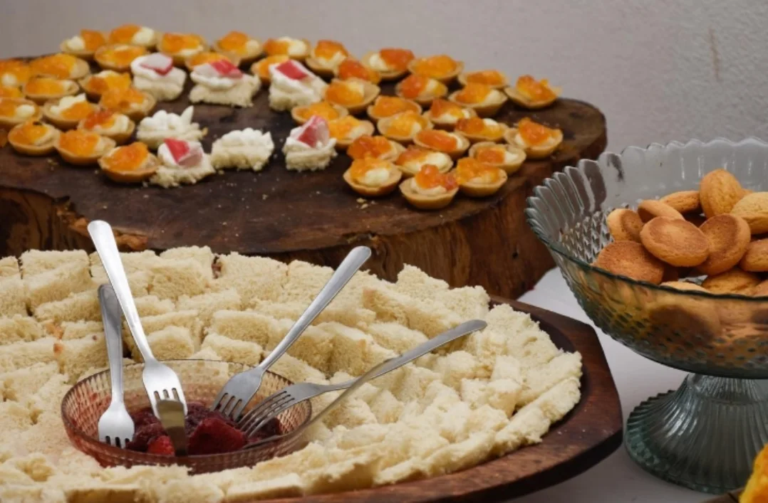 Mesa de doces para festa de 15 anos